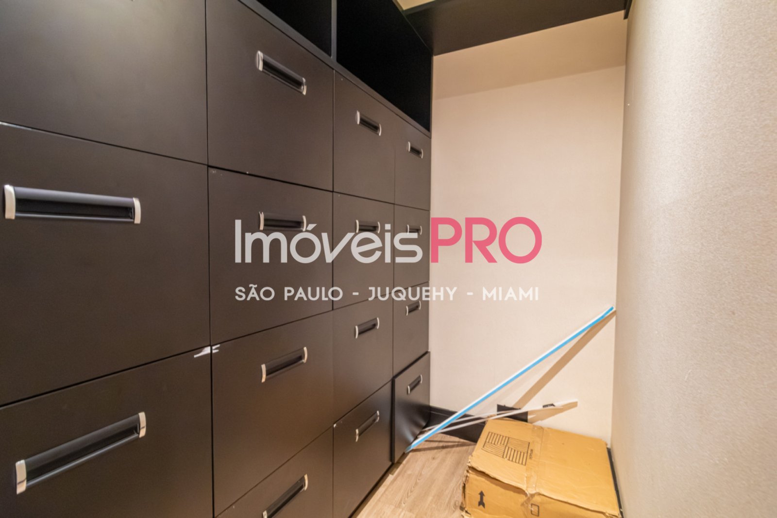 Foto :: https://assets.imoveispro.com.br/thumb/IP38142/conj-comercial-aluguel-itaim-bibi_IP38142_47_1920x1080.jpg?