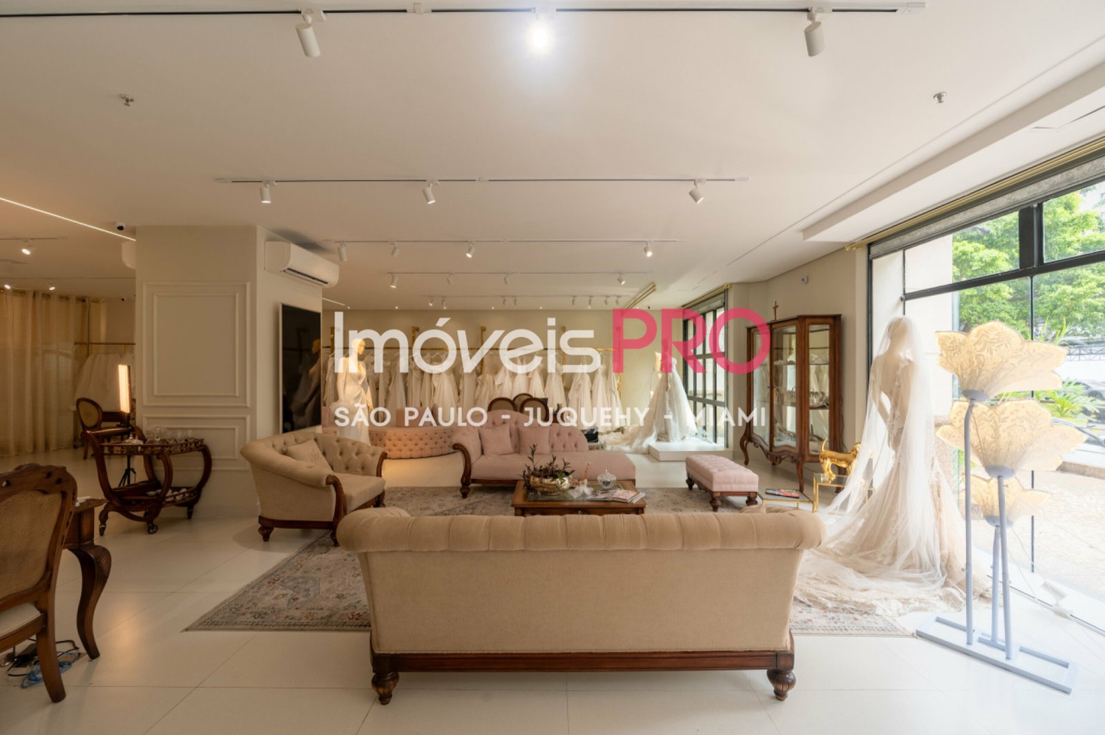 Foto :: https://assets.imoveispro.com.br/thumb/IP38144/loja-venda-itaim-bibi_IP38144_11_1920x1080.jpg?