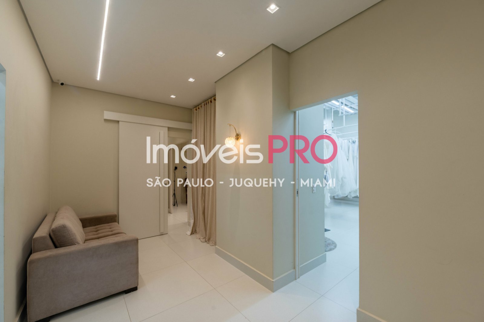 Foto :: https://assets.imoveispro.com.br/thumb/IP38144/loja-venda-itaim-bibi_IP38144_23_1920x1080.jpg?