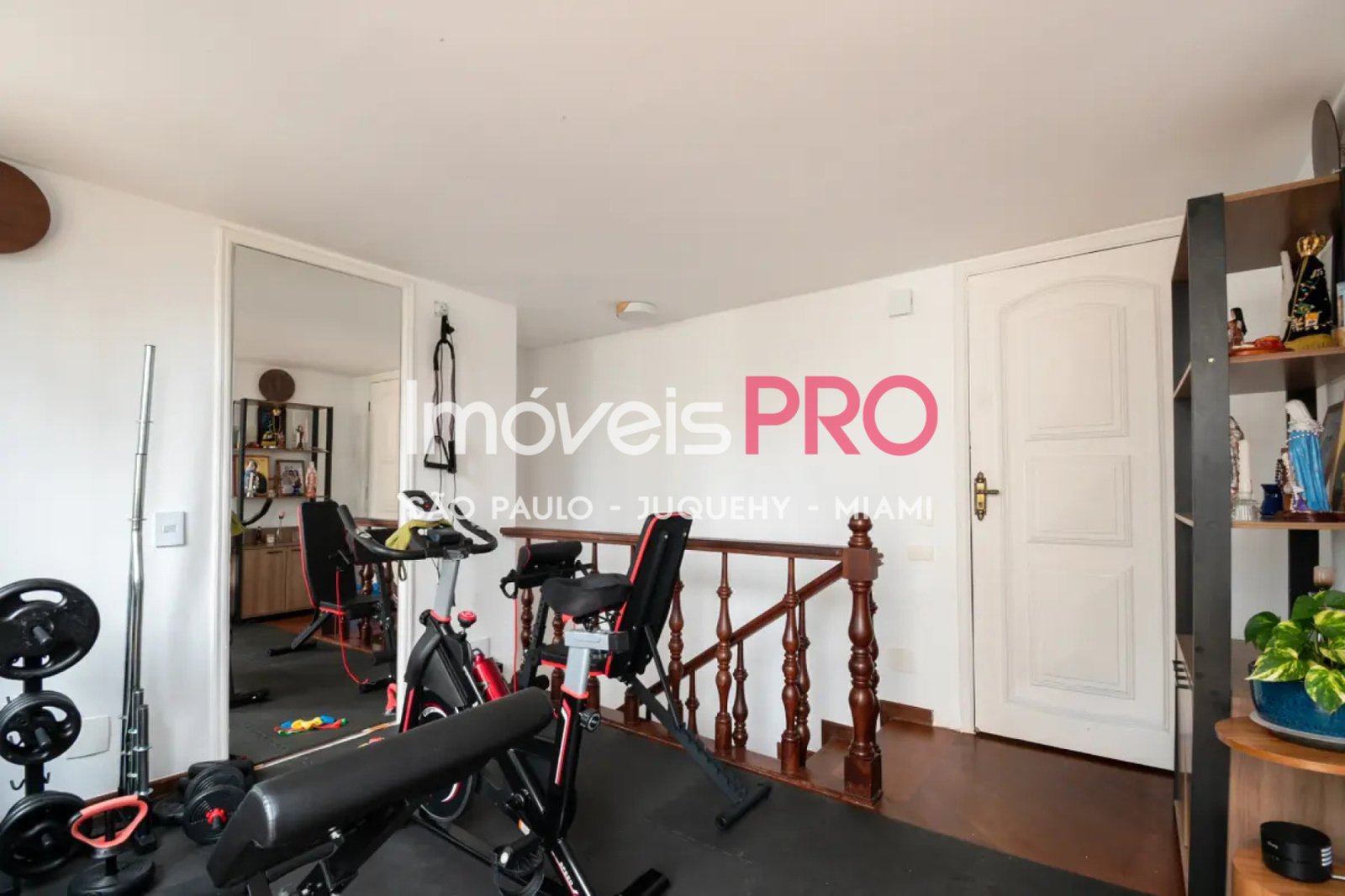 Foto :: https://assets.imoveispro.com.br/thumb/IP38146/duplex-venda-vila-clementino_IP38146_23_1920x1080.jpg?