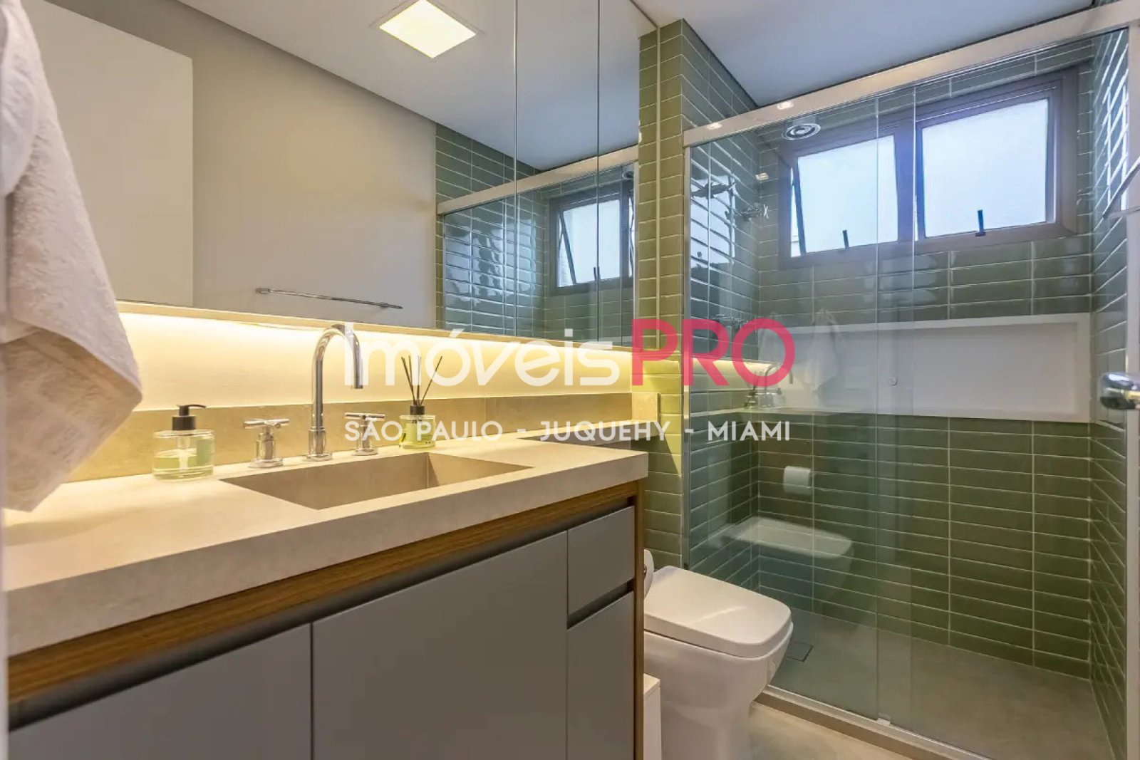 Foto :: https://assets.imoveispro.com.br/thumb/IP38154/apartamento-venda-vila-clementino_IP38154_17_1920x1080.jpg?