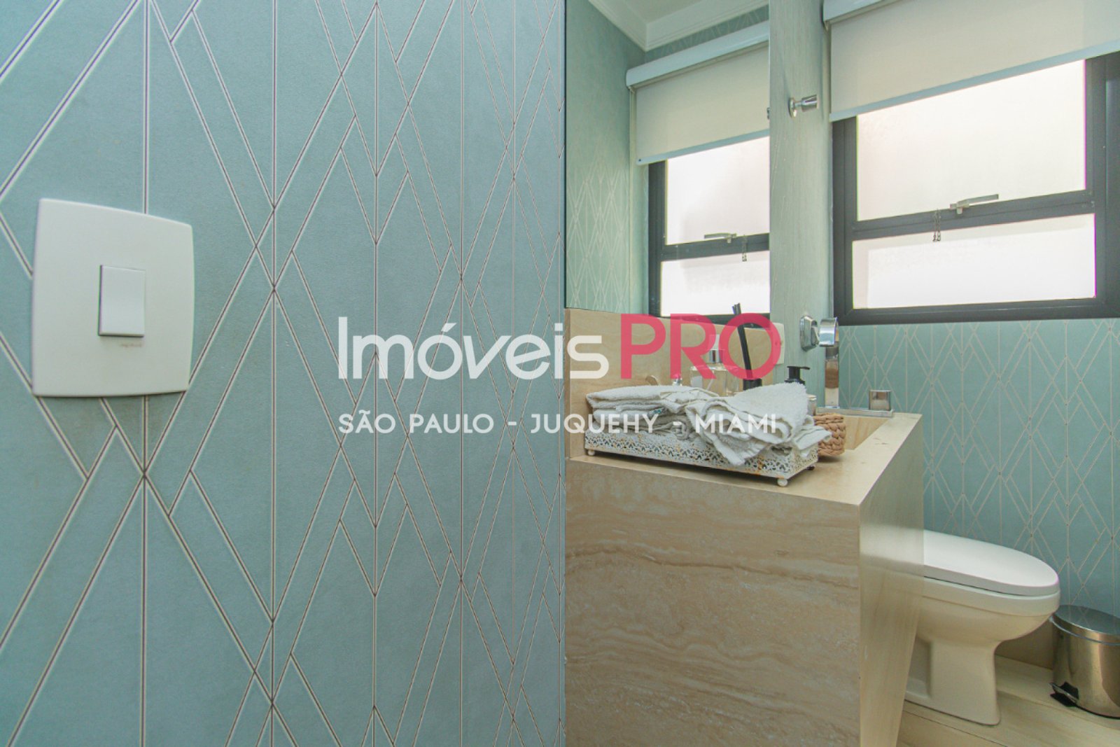 Foto :: https://assets.imoveispro.com.br/thumb/IP38162/apartamento-venda-higienopolis_IP38162_23_1920x1080.jpg?