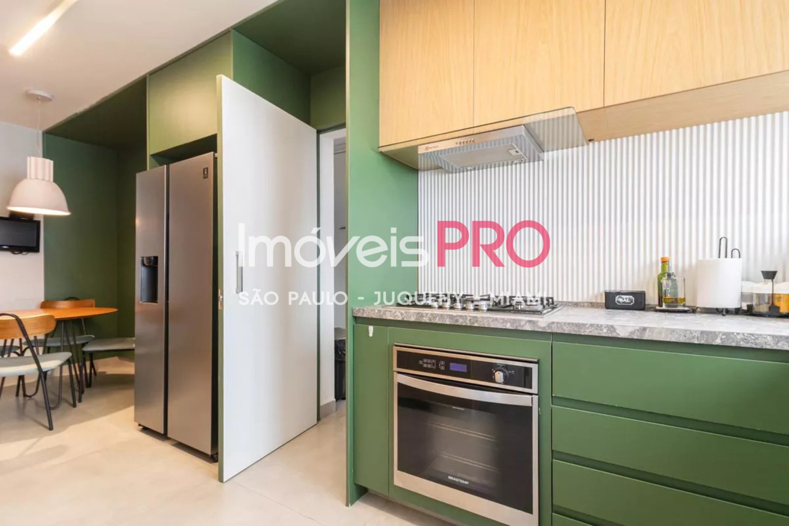 Foto :: https://assets.imoveispro.com.br/thumb/IP38170/apartamento-venda-itaim-bibi_IP38170_17_1920x1080.jpg?