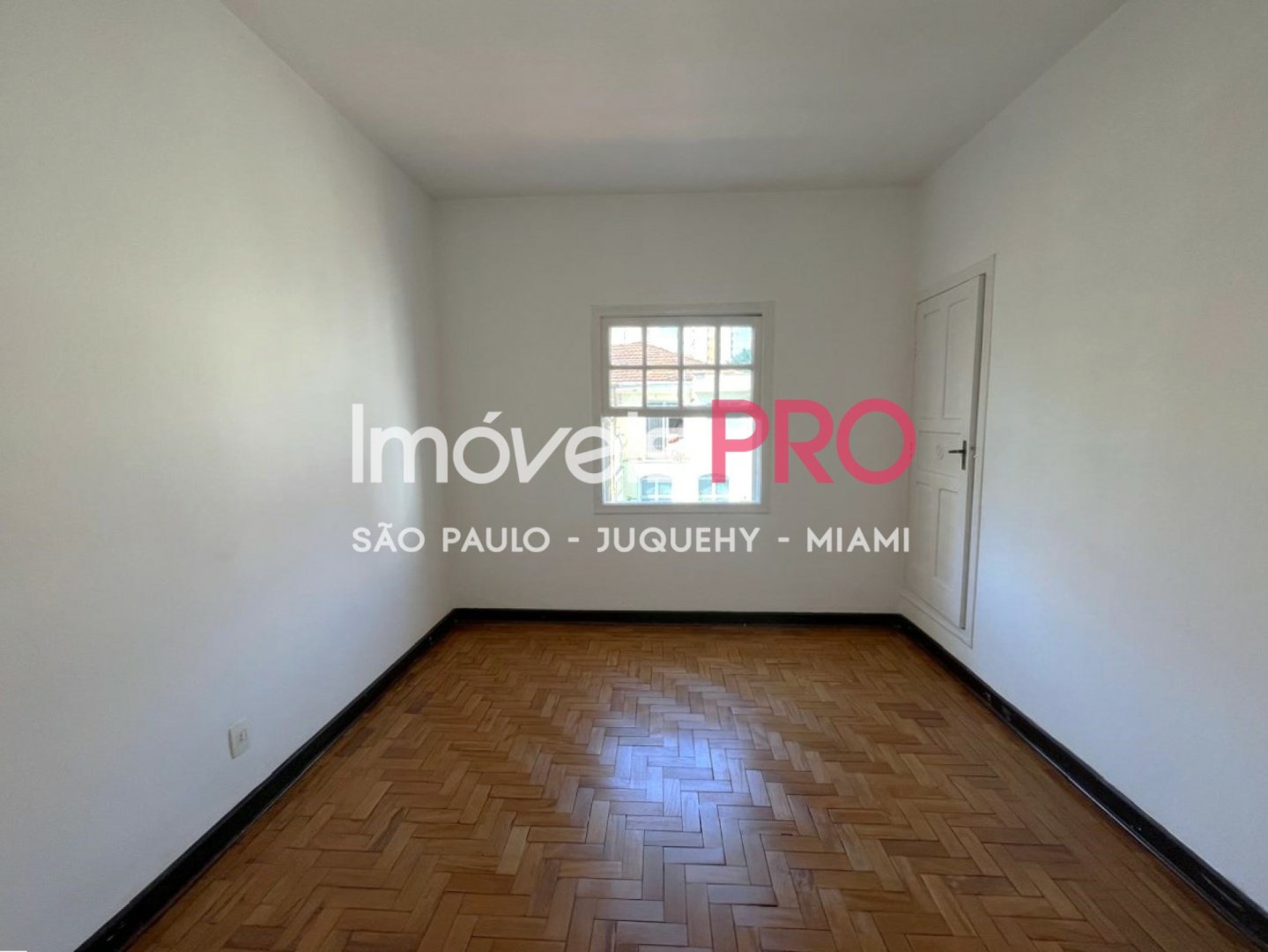 Foto :: https://assets.imoveispro.com.br/thumb/IP38177/casa-de-vila-aluguel-vila-nova-conceicao_IP38177_11_1920x1080.jpg?