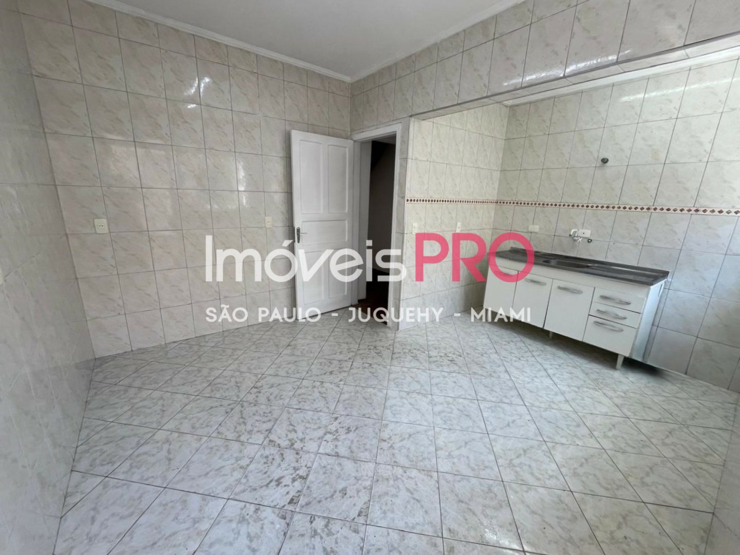 Foto :: IP38177