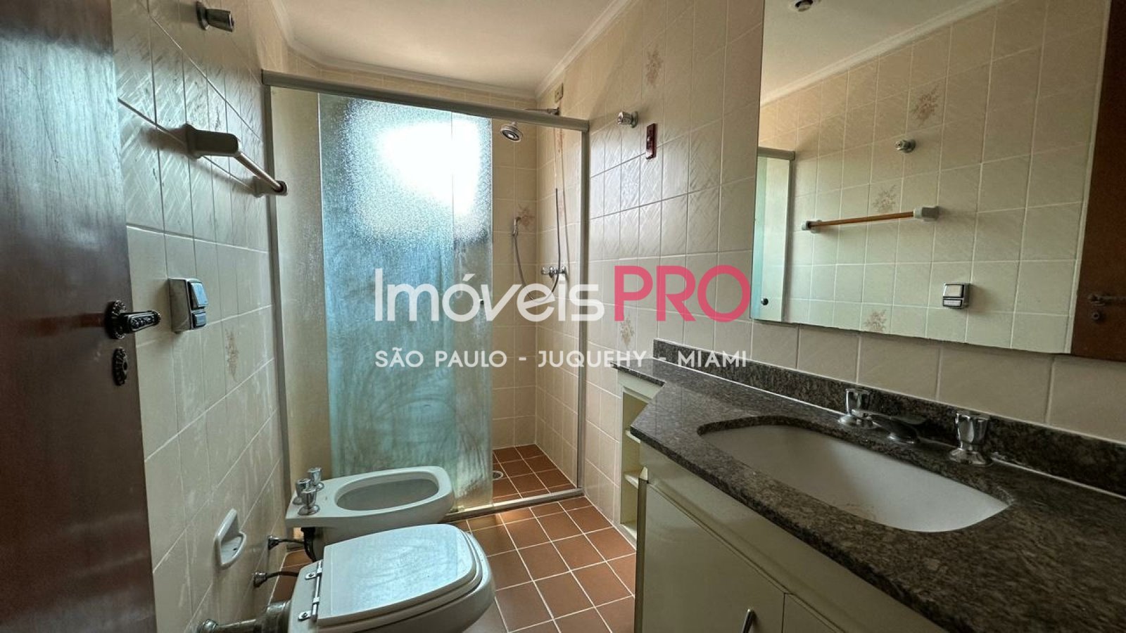 Foto :: https://assets.imoveispro.com.br/thumb/IP38185/apartamento-aluguel-moema-indios_IP38185_17_1920x1080.jpg?