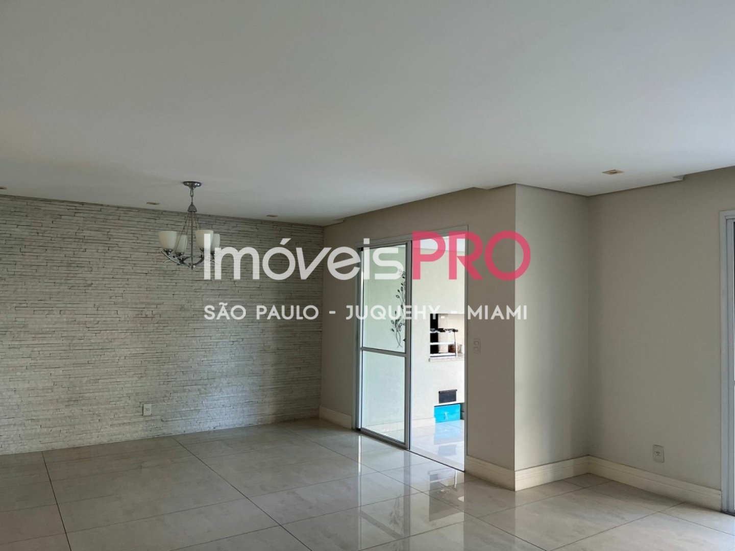 Foto :: IP38190