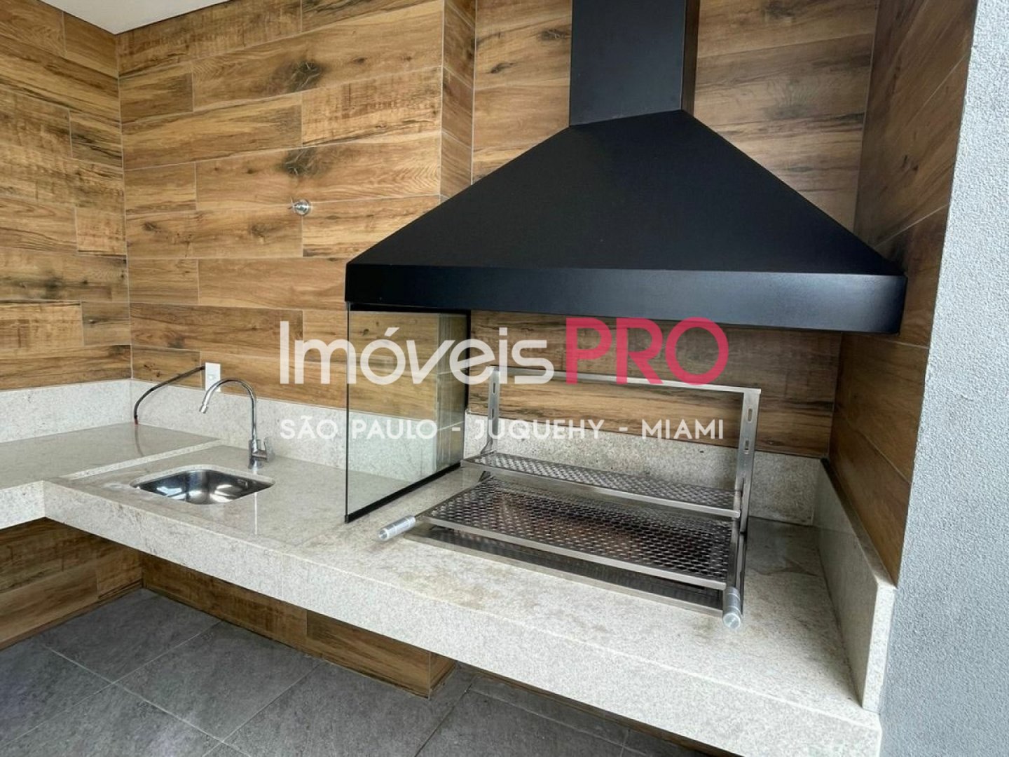 Foto :: IP38199