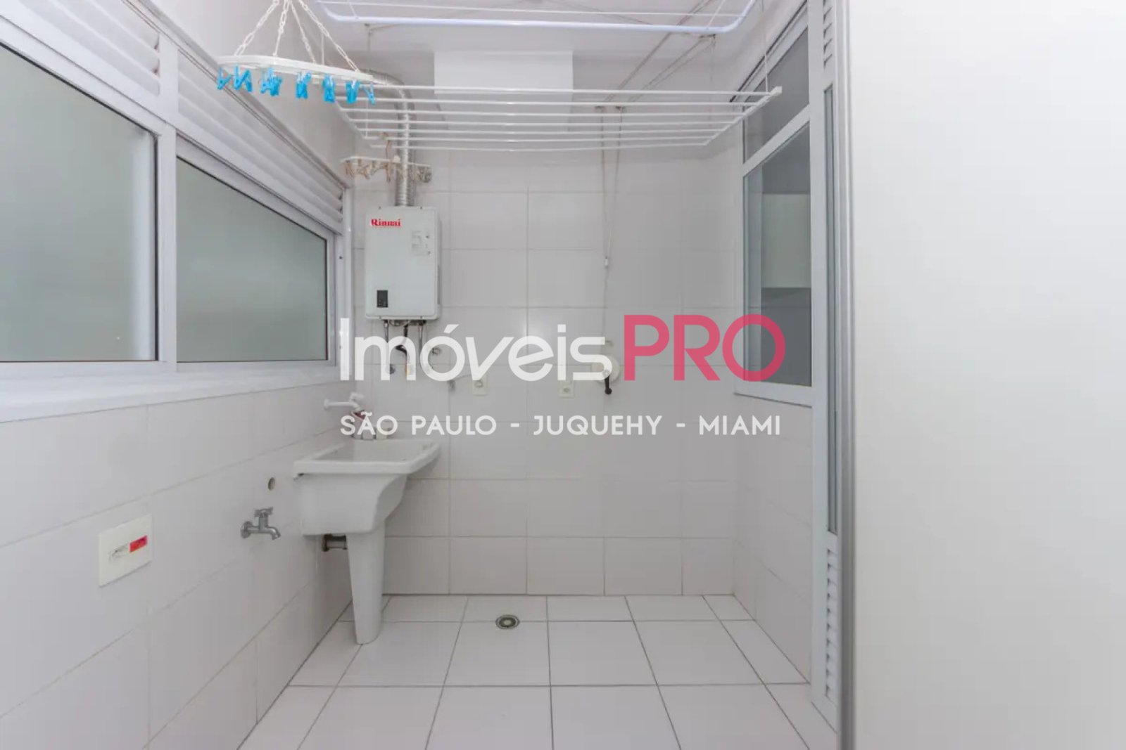 Foto :: https://assets.imoveispro.com.br/thumb/IP38202/apartamento-venda-jardim-aeroporto_IP38202_23_1920x1080.jpg?