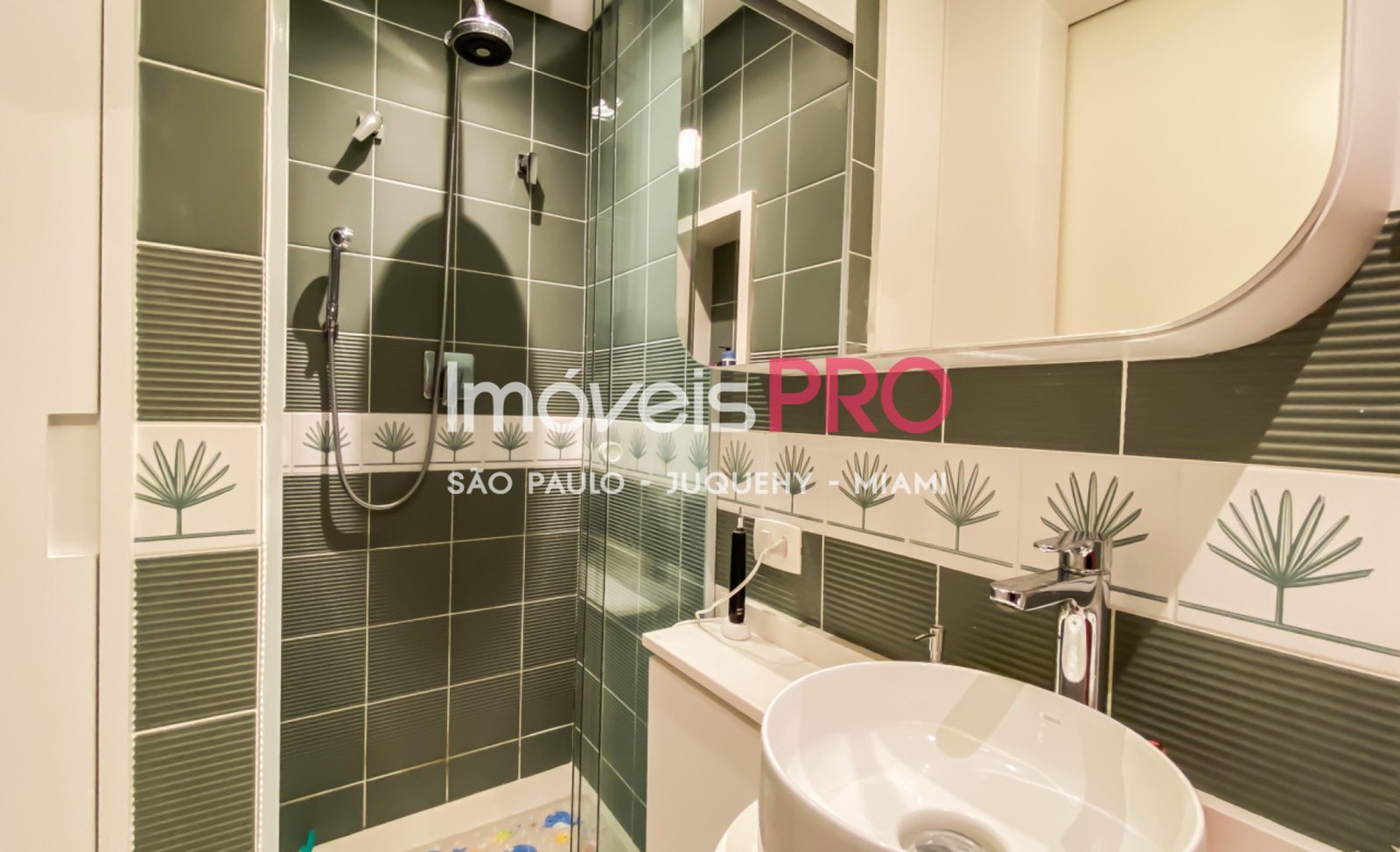 Foto :: https://assets.imoveispro.com.br/thumb/IP38206/apartamento-venda-moema_IP38206_23_1920x1080.jpg?