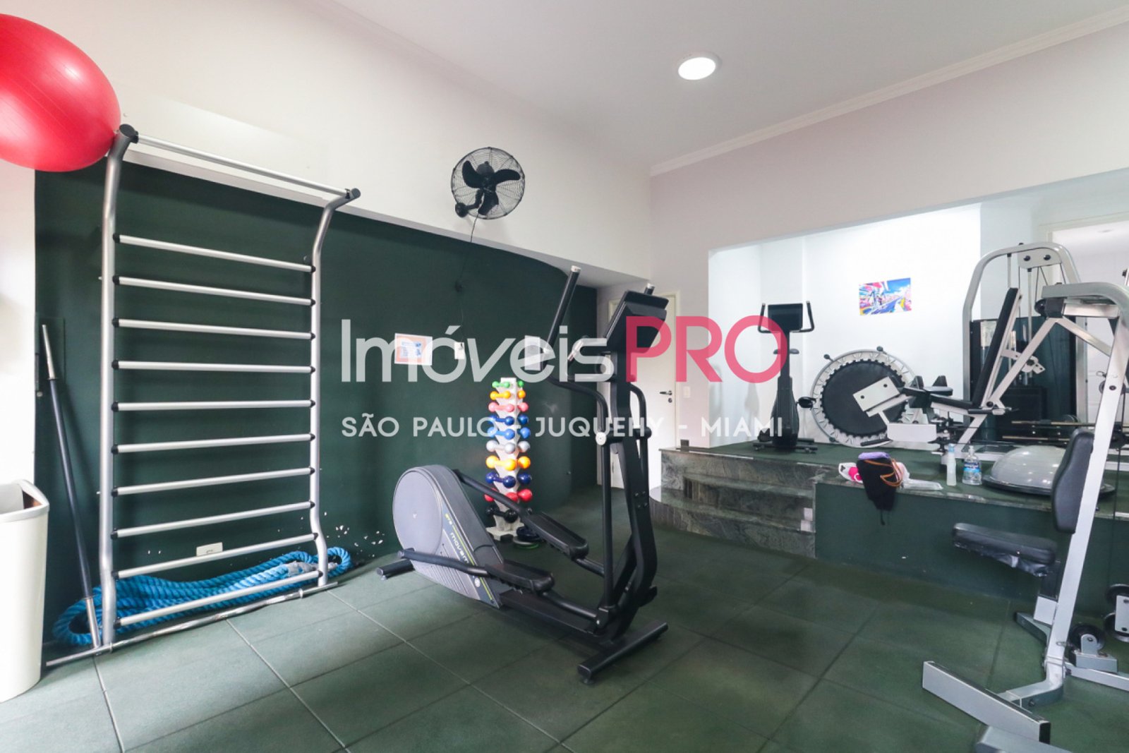 Foto :: https://assets.imoveispro.com.br/thumb/IP38216/apartamento-aluguel-moema-indios_IP38216_11_1920x1080.jpg?