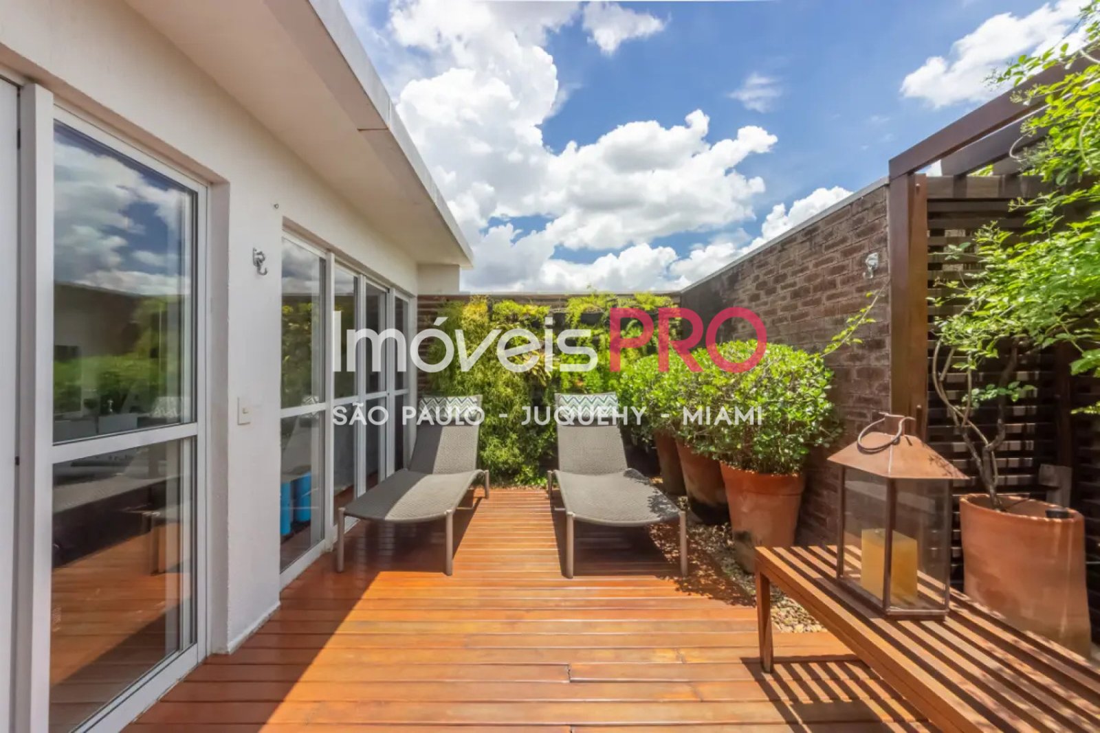 Foto :: https://assets.imoveispro.com.br/thumb/IP38221/cobertura-duplex-venda-jardim-guedala_IP38221_29_1920x1080.jpg?