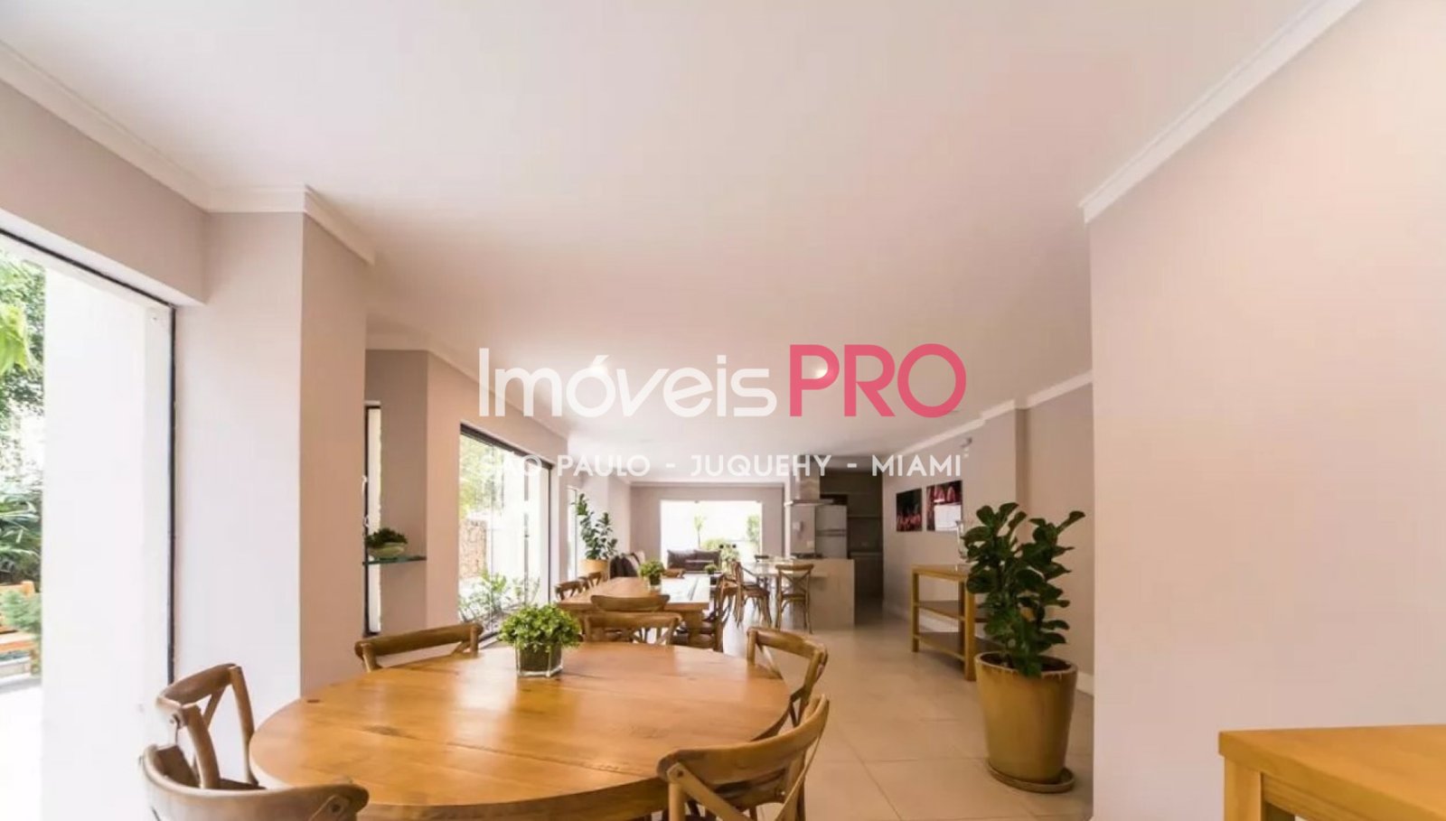 Foto :: https://assets.imoveispro.com.br/thumb/IP38222/apartamento-venda-moema-indios_IP38222_29_1920x1080.jpg?