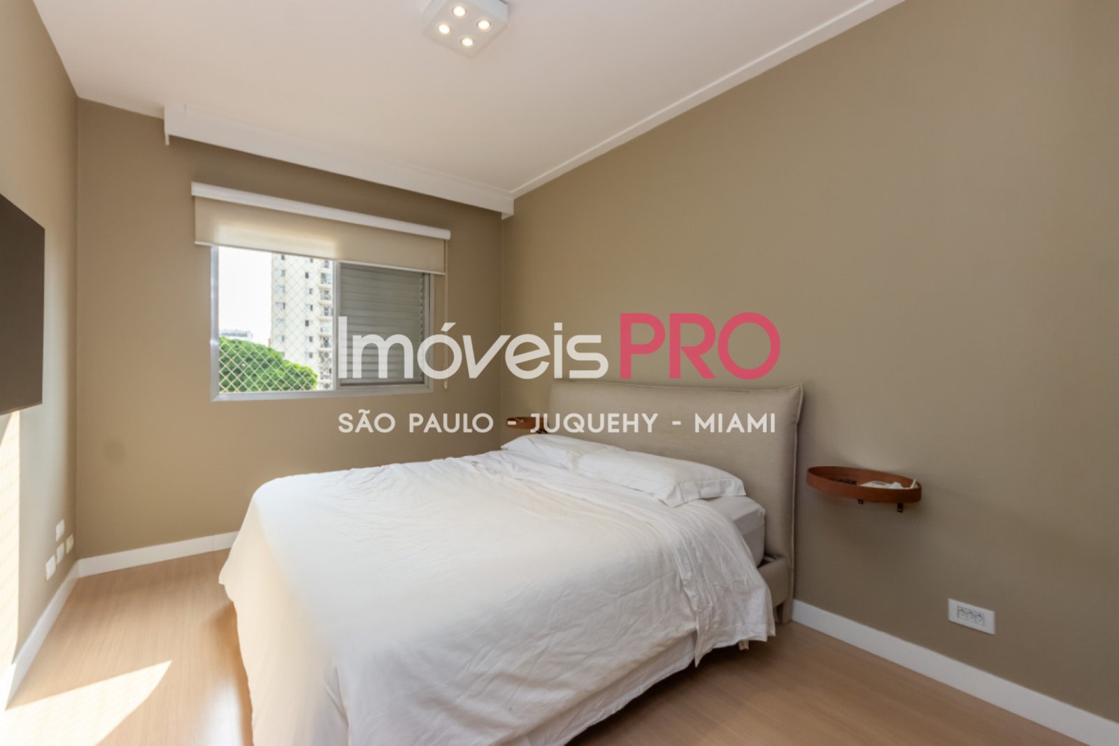 Foto :: https://assets.imoveispro.com.br/thumb/IP38226/apartamento-venda-pinheiros_IP38226_17_1920x1080.jpg?