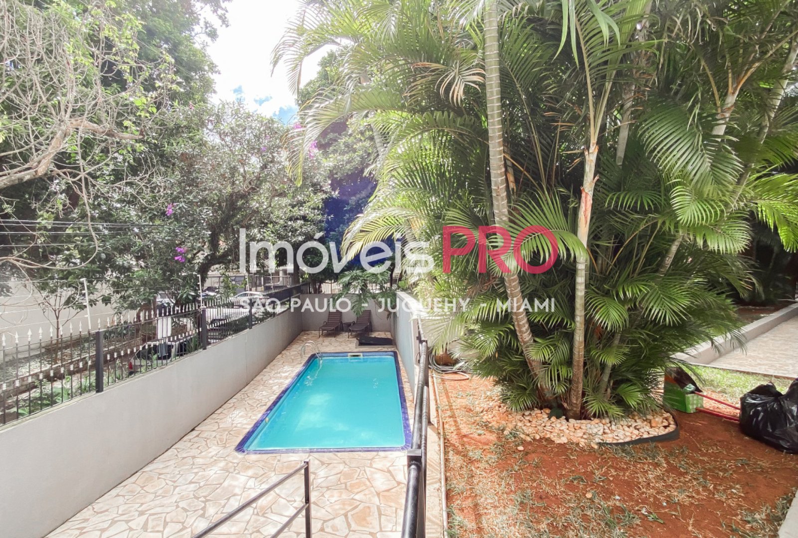 Foto :: https://assets.imoveispro.com.br/thumb/IP38233/apartamento-venda-campo-belo_IP38233_17_1920x1080.jpg?