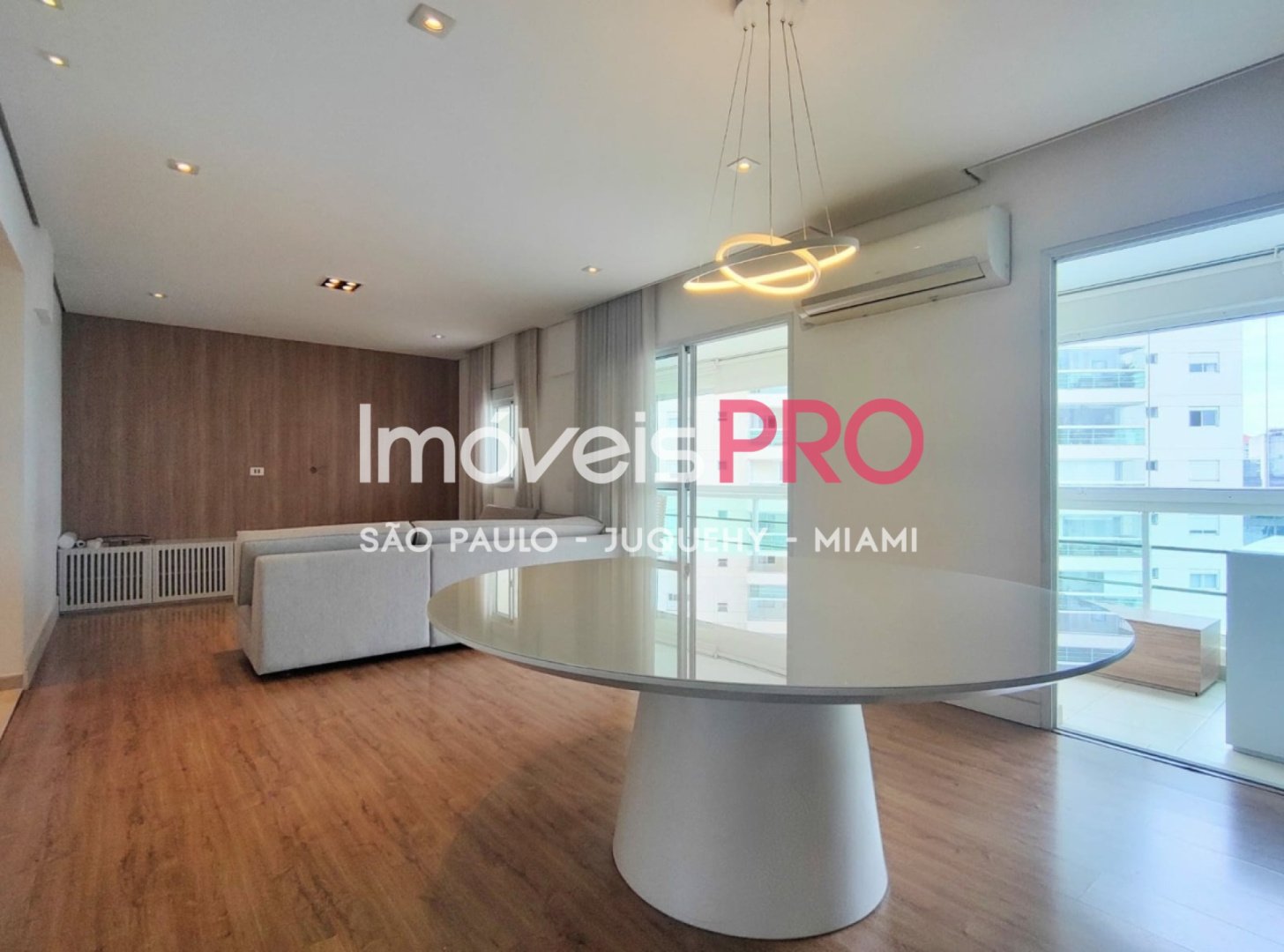 Foto :: IP38250