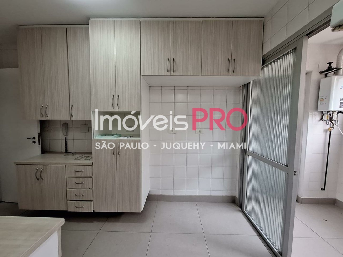 Foto :: https://assets.imoveispro.com.br/thumb/IP38258/apartamento-venda-vila-mariana_IP38258_17_1920x1080.jpg?