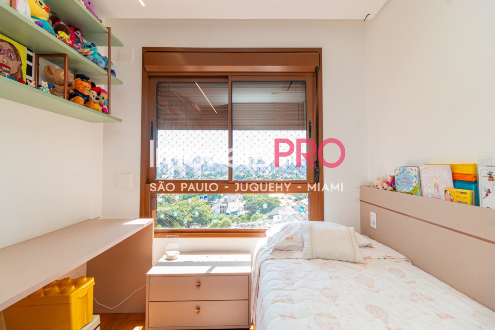 Foto :: https://assets.imoveispro.com.br/thumb/IP38263/apartamento-aluguel-campo-belo_IP38263_29_1920x1080.jpg?