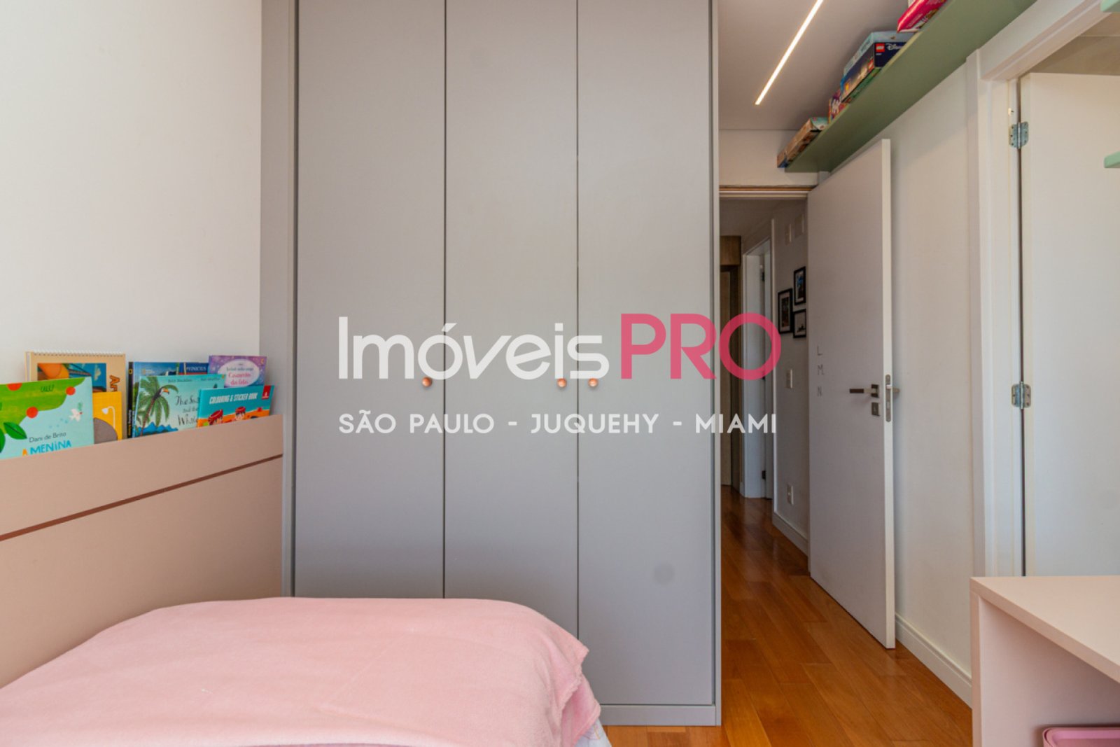 Foto :: IP38263