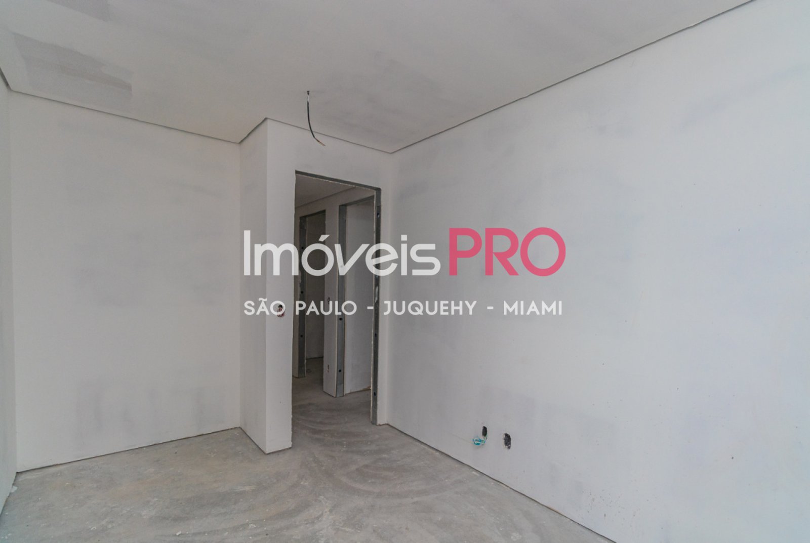 Foto :: IP38264