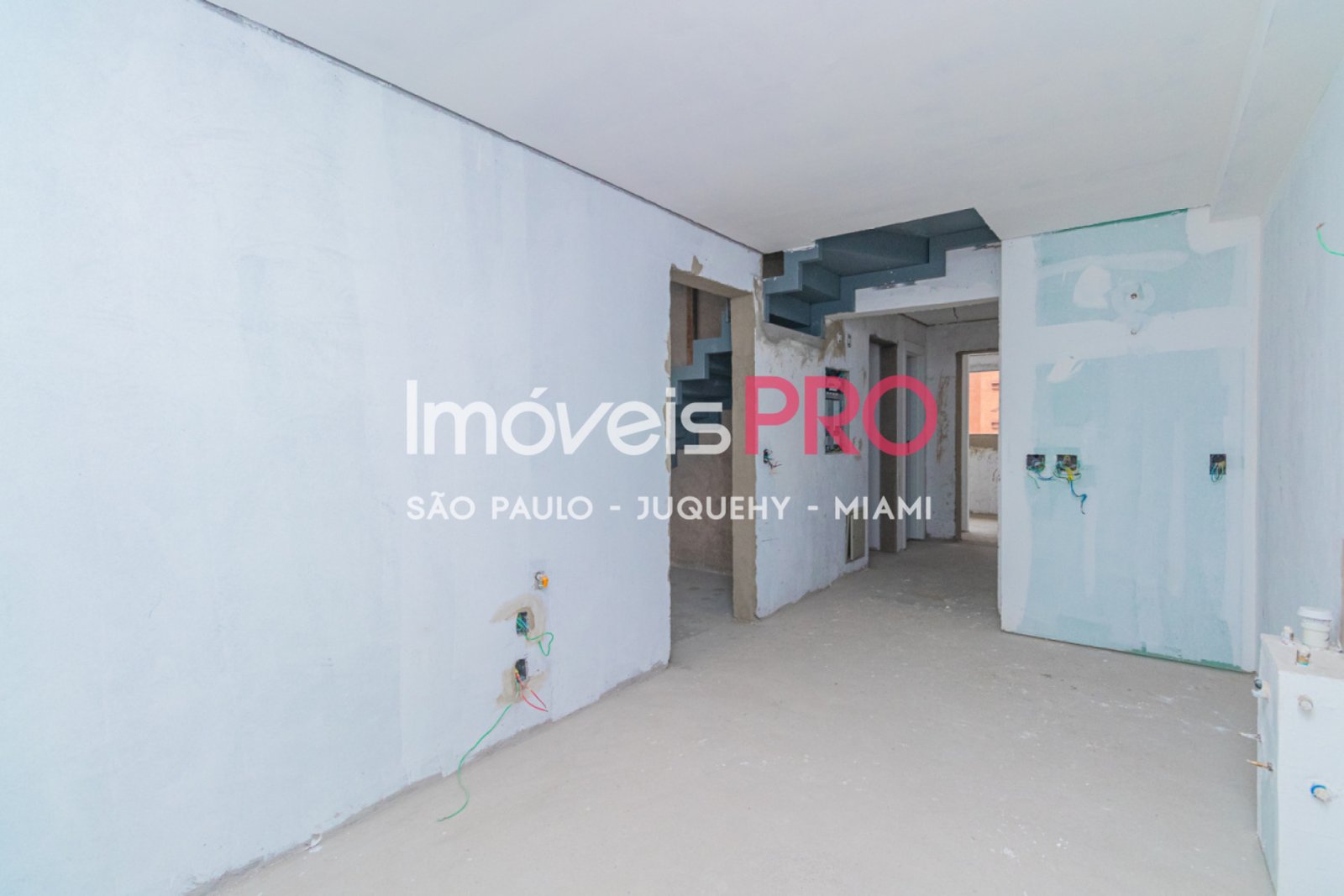 Foto :: https://assets.imoveispro.com.br/thumb/IP38264/cobertura-duplex-venda-moema_IP38264_41_1920x1080.jpg?