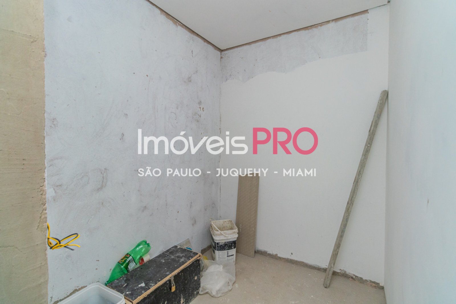 Foto :: IP38264