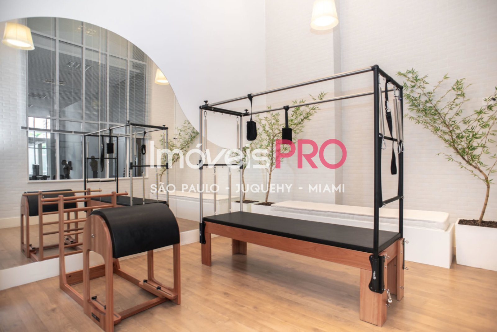 Foto :: https://assets.imoveispro.com.br/thumb/IP38270/apartamento-venda-itaim-bibi_IP38270_11_1920x1080.jpg?