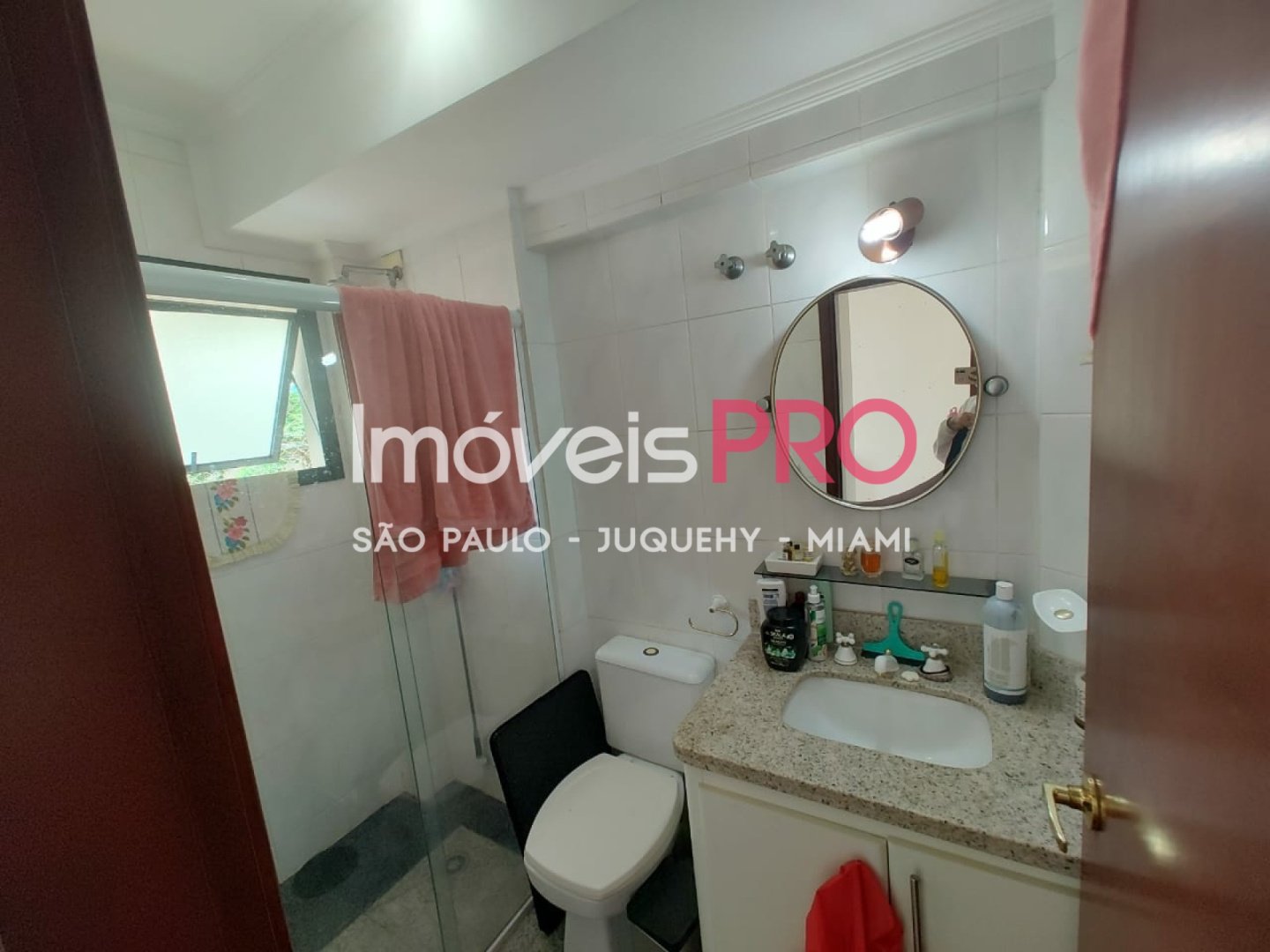 Foto :: https://assets.imoveispro.com.br/thumb/IP38275/apartamento-venda-pinheiros_IP38275_23_1920x1080.jpg?