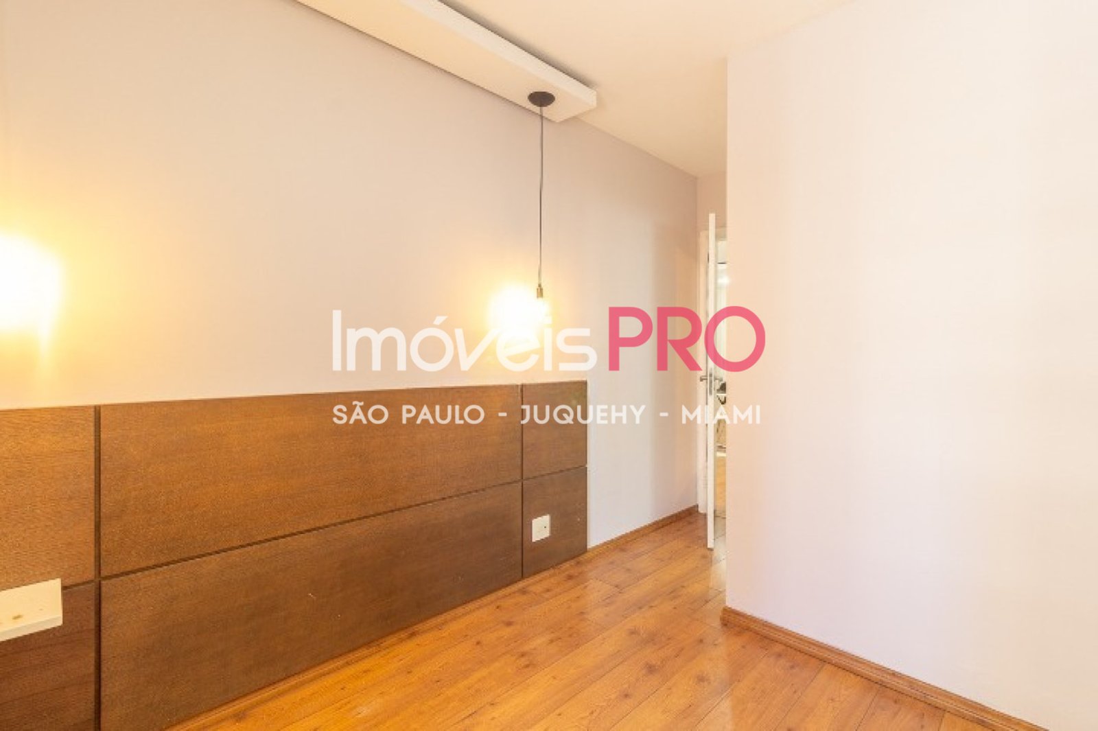 Foto :: https://assets.imoveispro.com.br/thumb/IP38283/apartamento-aluguel-itaim-bibi_IP38283_23_1920x1080.jpg?