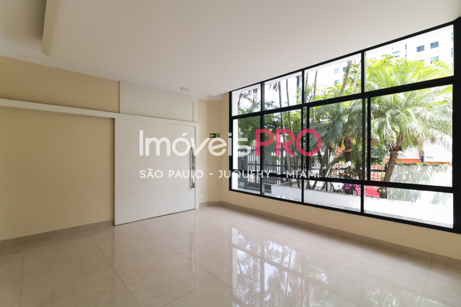 Foto :: https://assets.imoveispro.com.br/thumb/IP38284/apartamento-aluguel-moema-passaros_IP38284_29_1920x1080.jpg?