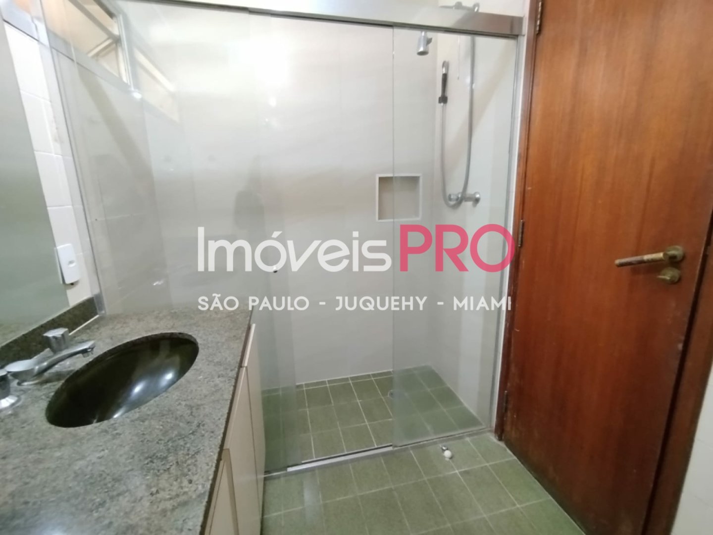 Foto :: IP38288
