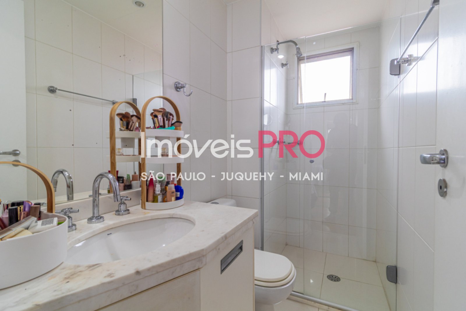 Foto :: https://assets.imoveispro.com.br/thumb/IP38290/apartamento-aluguel-pinheiros_IP38290_47_1920x1080.jpg?