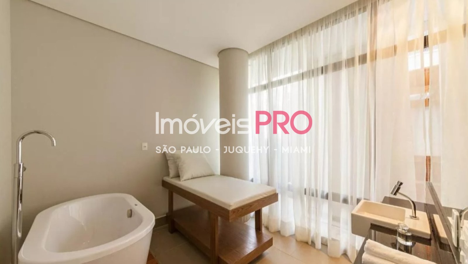 Foto :: IP38290