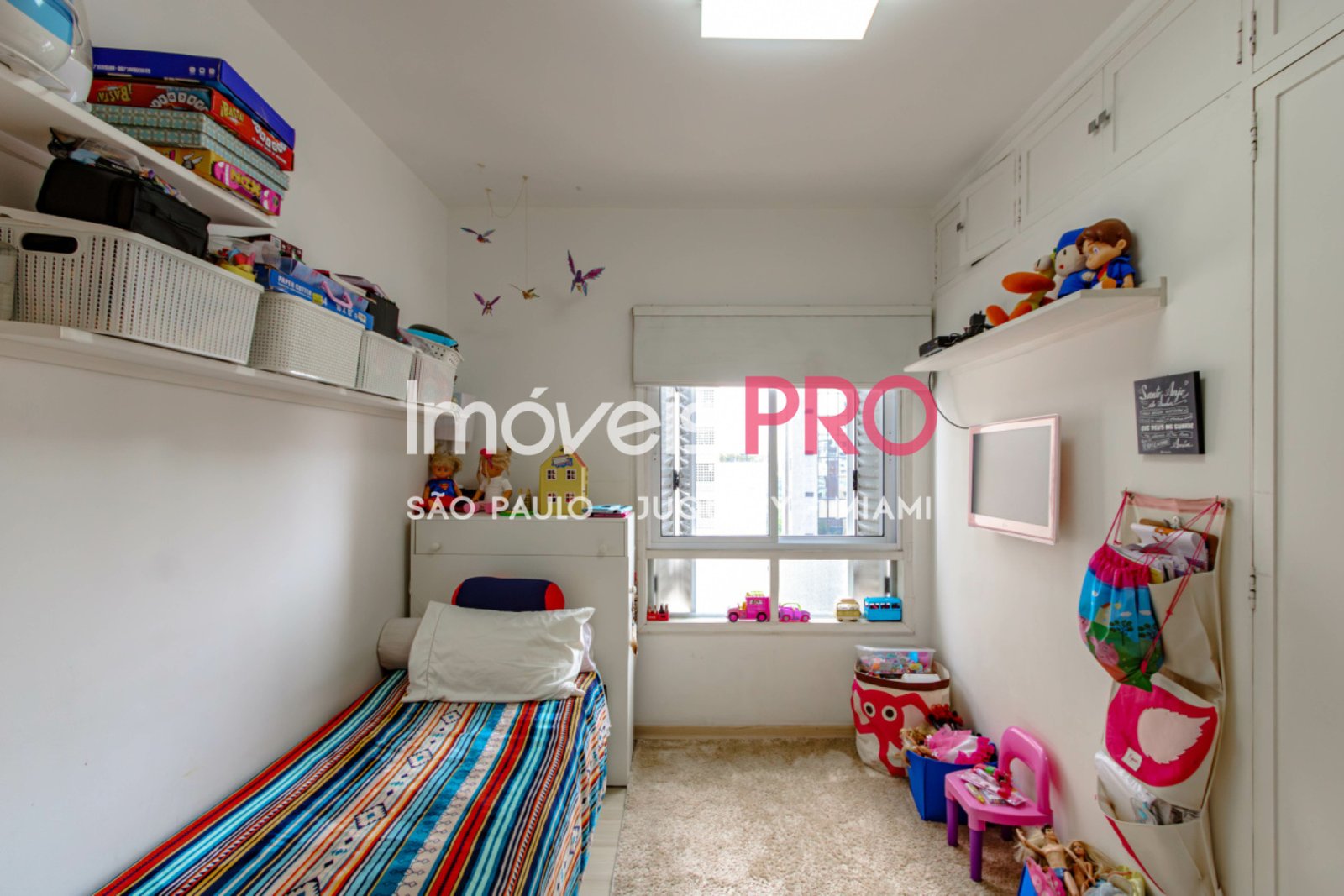 Foto :: IP38293