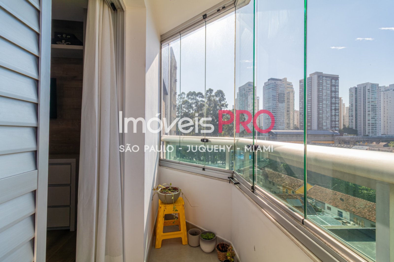 Foto :: https://assets.imoveispro.com.br/thumb/IP38310/apartamento-venda-brooklin_IP38310_17_1920x1080.jpg?