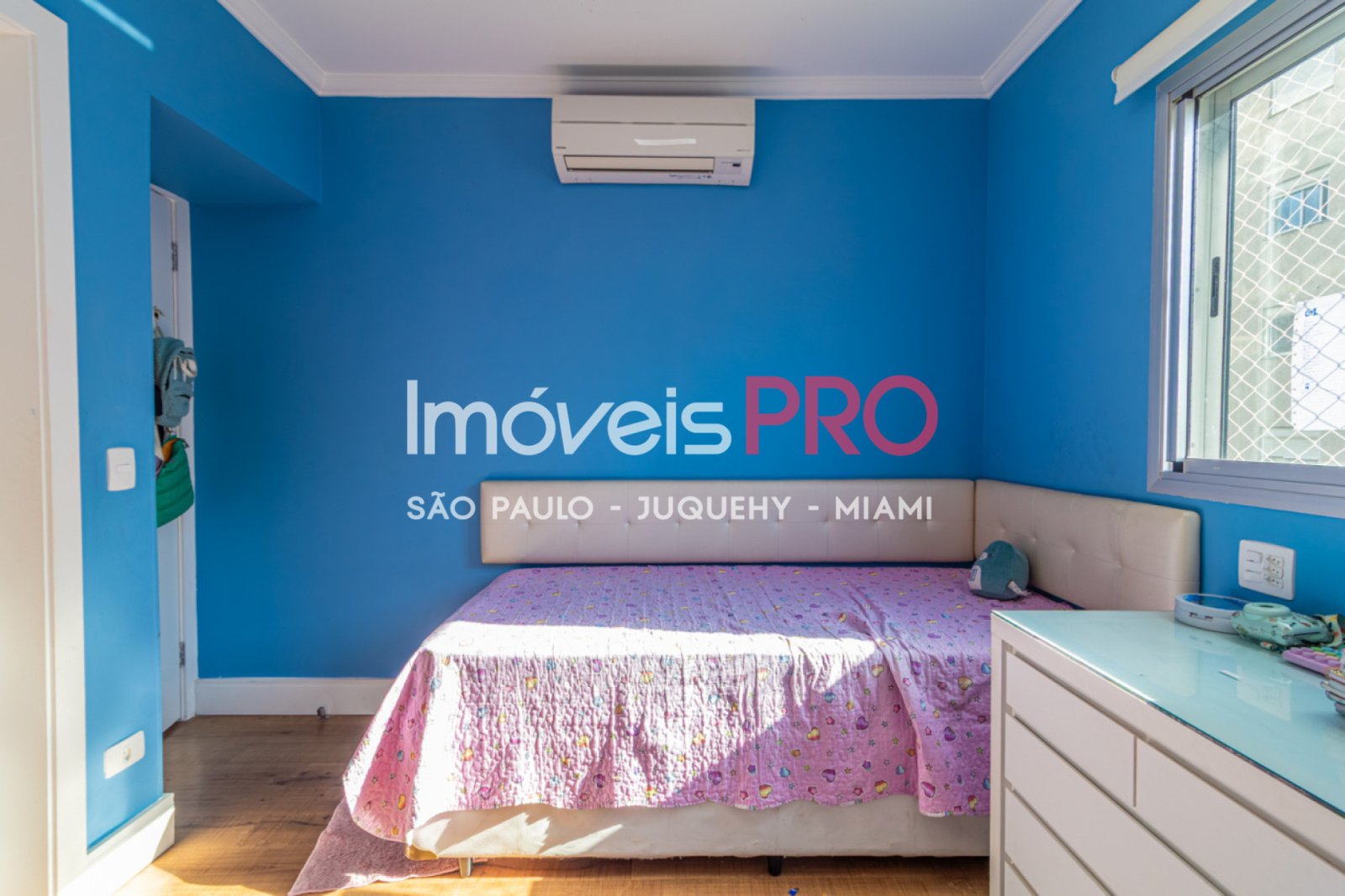 Foto :: IP38310