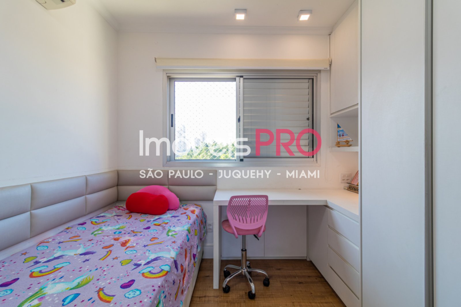 Foto :: https://assets.imoveispro.com.br/thumb/IP38310/apartamento-venda-brooklin_IP38310_29_1920x1080.jpg?