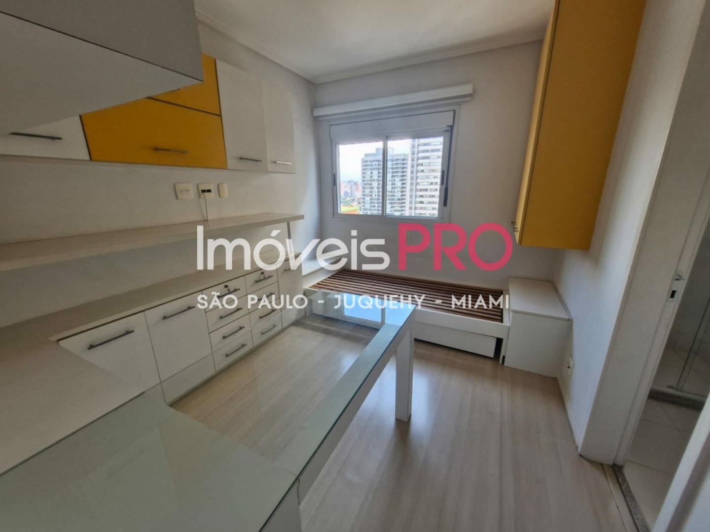Foto :: https://assets.imoveispro.com.br/thumb/IP38316/apartamento-venda-campo-belo_IP38316_23_1920x1080.jpg?