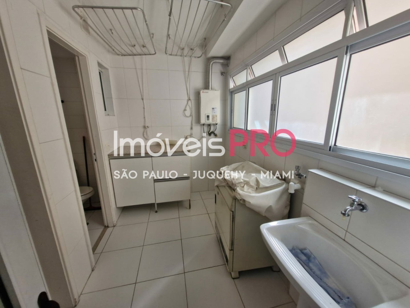Foto :: IP38316