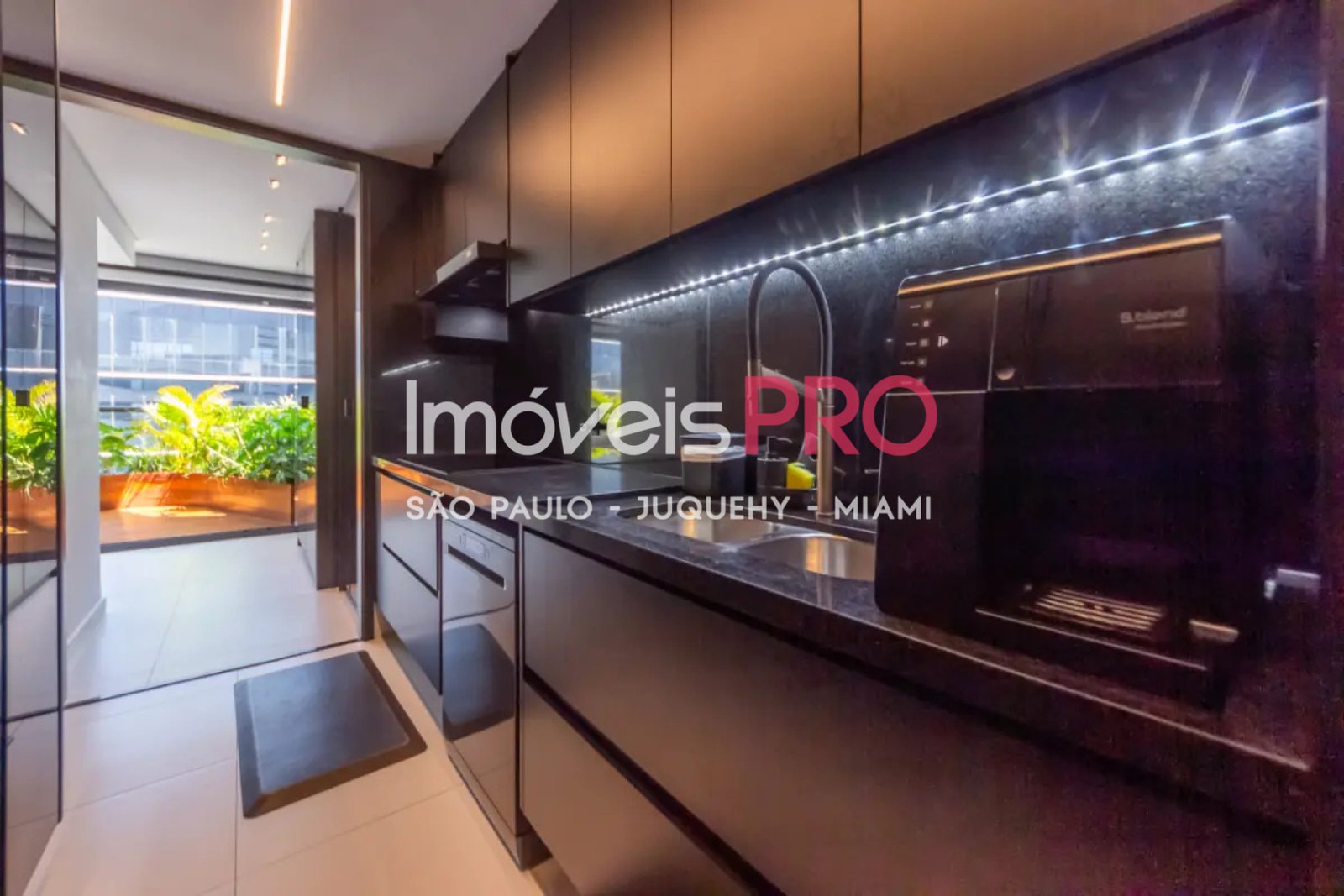 Foto :: https://assets.imoveispro.com.br/thumb/IP38318/duplex-venda-chacara-santo-antonio-zona-sul_IP38318_17_1920x1080.jpg?