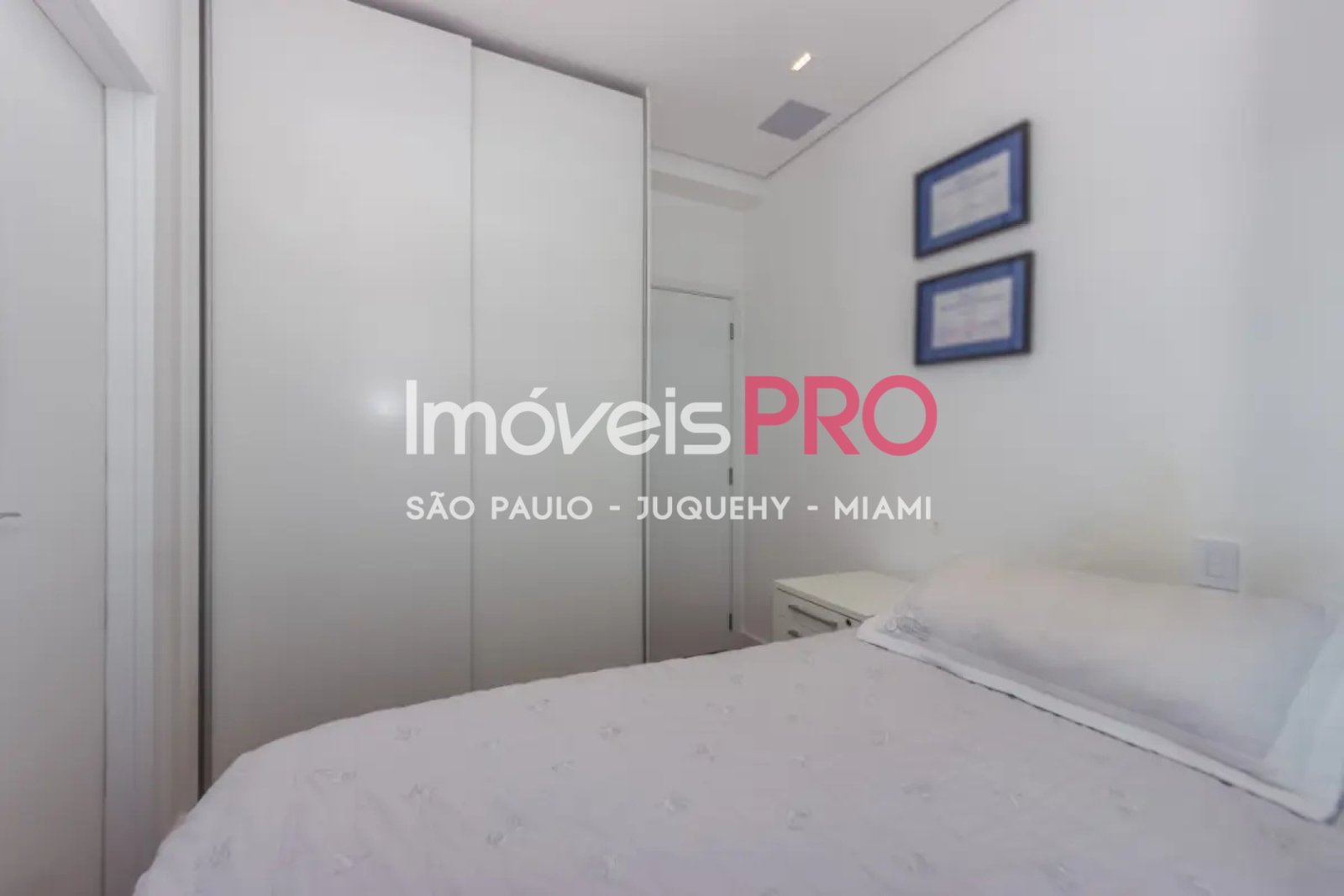 Foto :: https://assets.imoveispro.com.br/thumb/IP38318/duplex-venda-chacara-santo-antonio-zona-sul_IP38318_41_1920x1080.jpg?