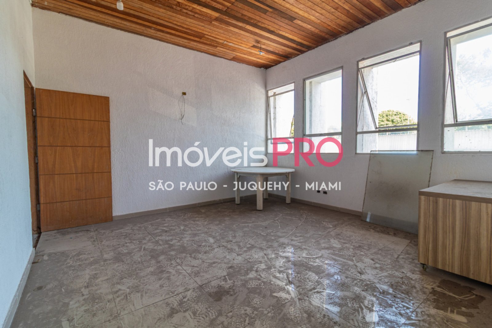 Foto :: https://assets.imoveispro.com.br/thumb/IP38319/predio-aluguel-santo-amaro_IP38319_23_1920x1080.jpg?