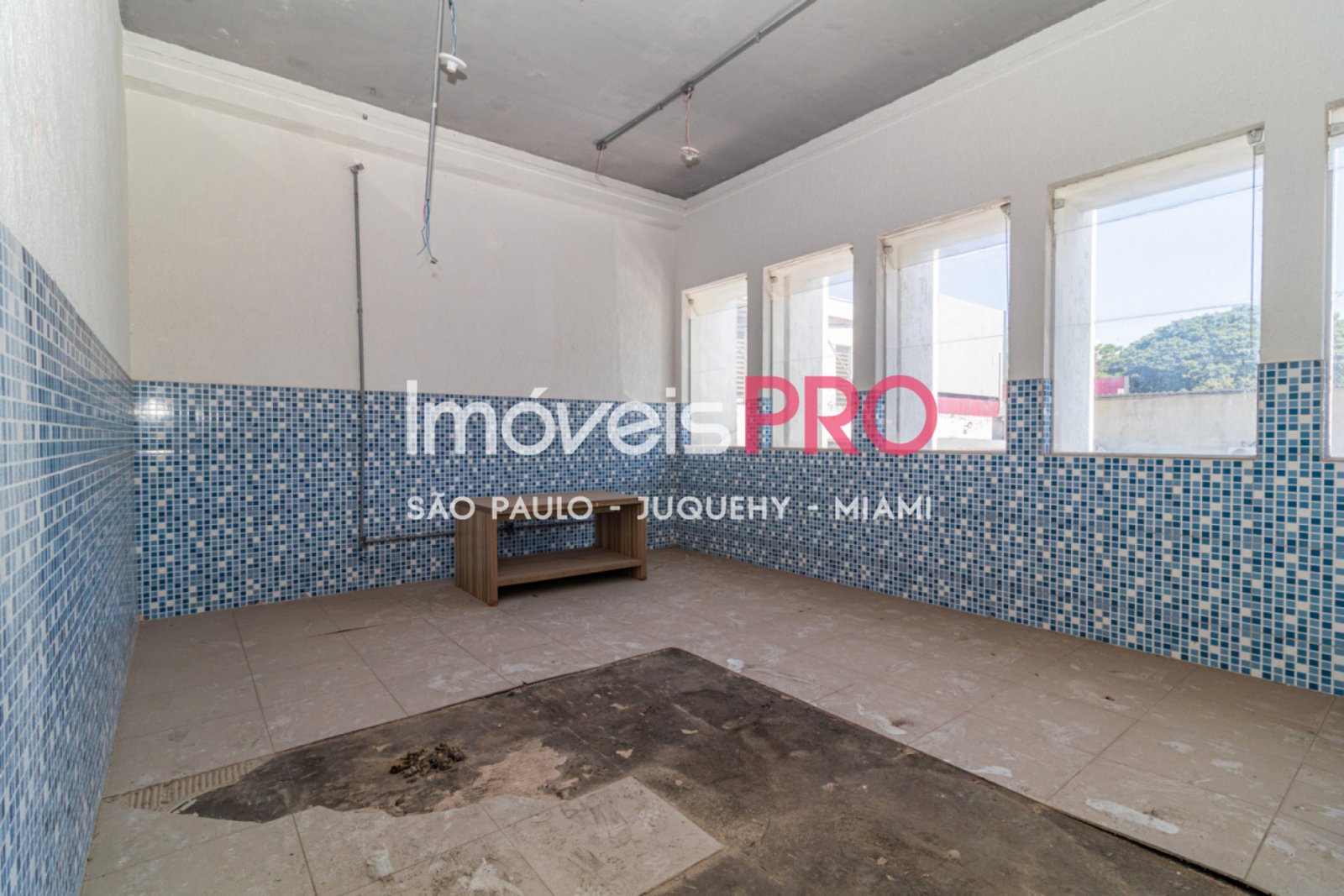 Foto :: https://assets.imoveispro.com.br/thumb/IP38319/predio-aluguel-santo-amaro_IP38319_35_1920x1080.jpg?