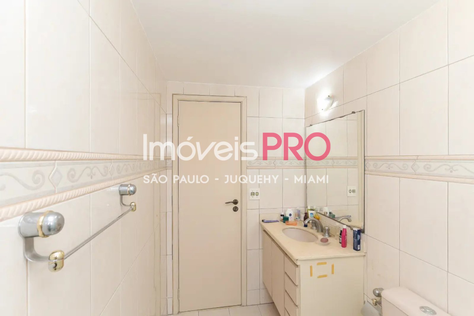 Foto :: https://assets.imoveispro.com.br/thumb/IP38322/duplex-venda-paraiso_IP38322_17_1920x1080.jpg?