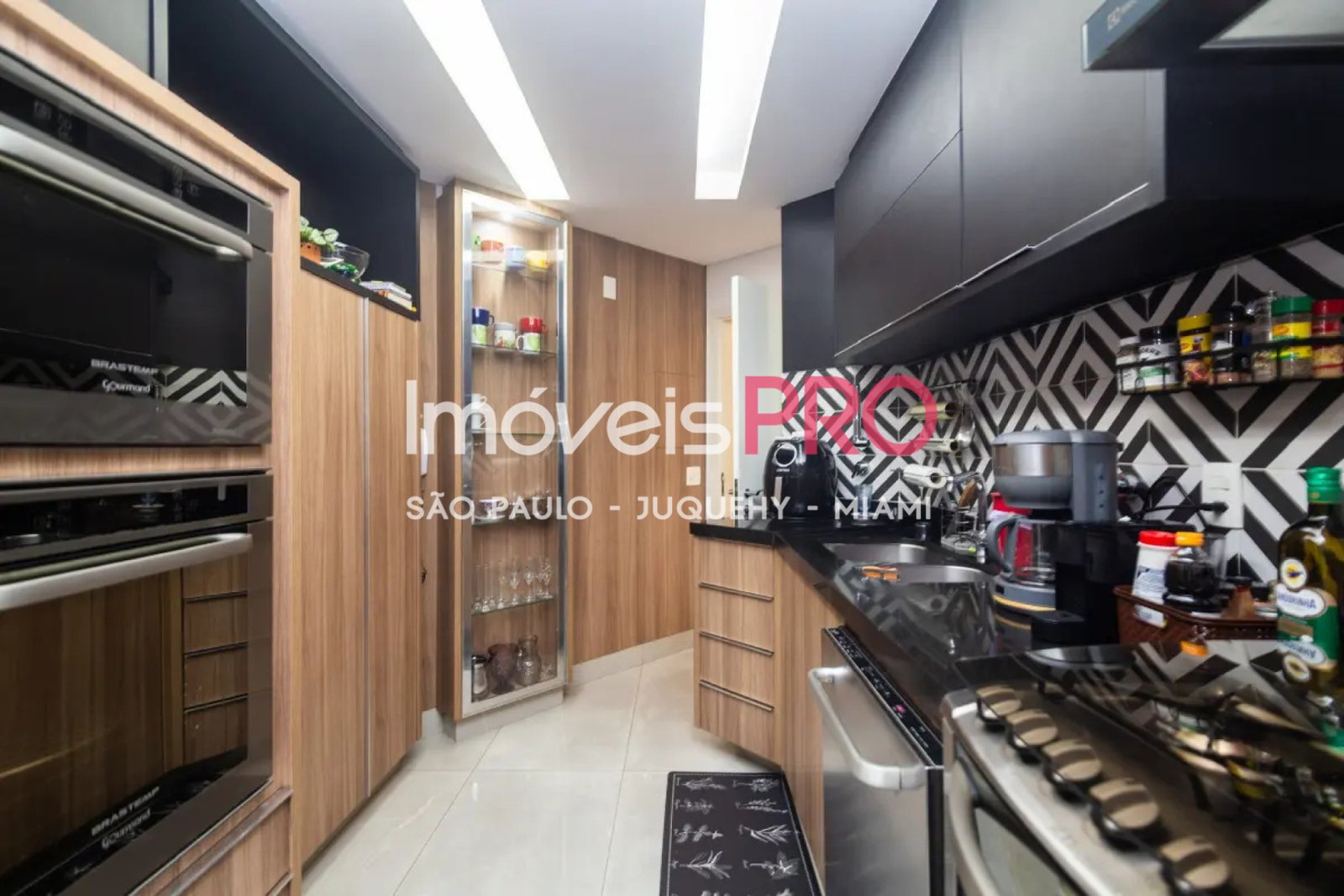 Foto :: IP38333