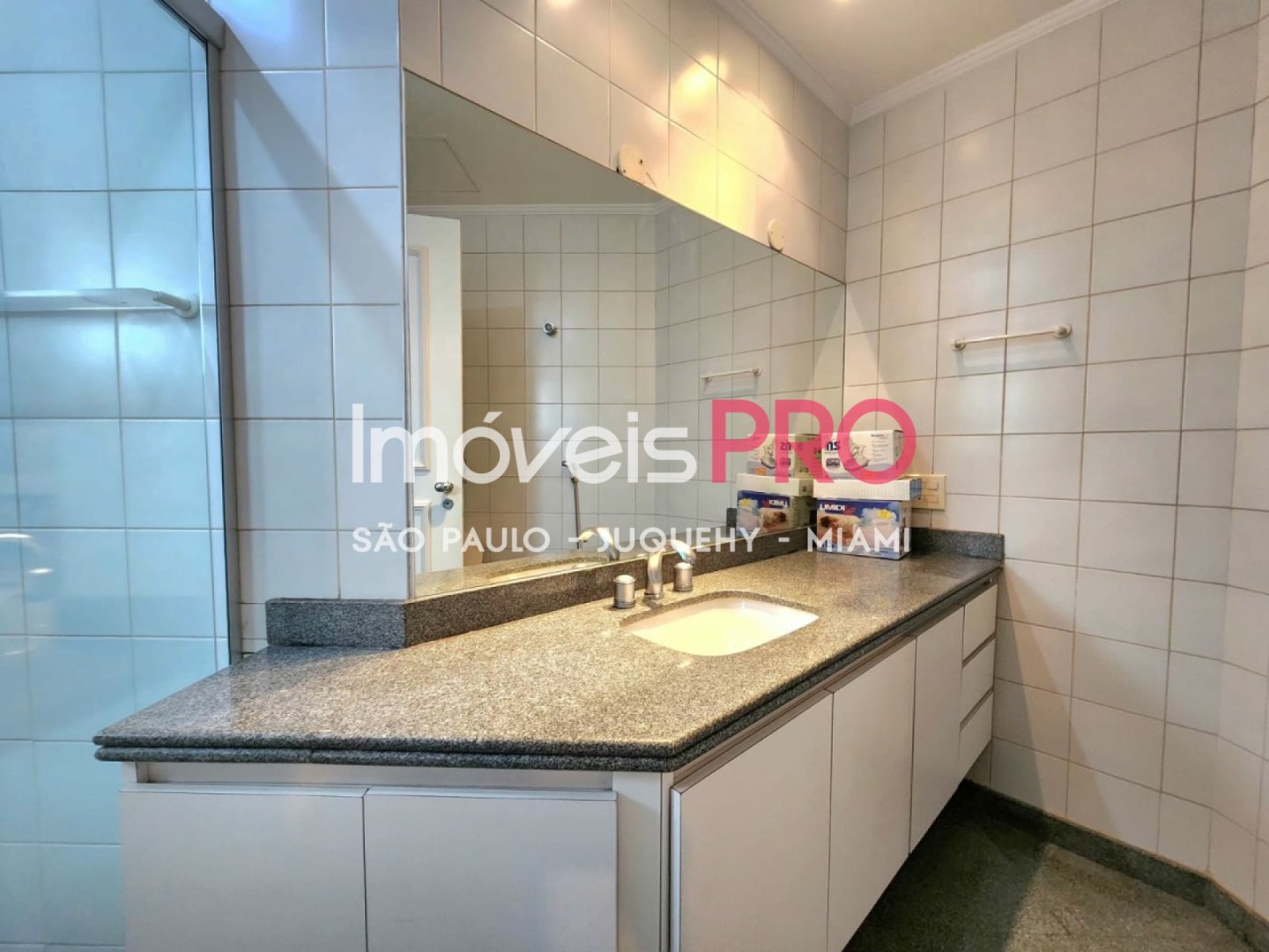 Foto :: https://assets.imoveispro.com.br/thumb/IP38338/apartamento-venda-real-parque_IP38338_29_1920x1080.jpg?