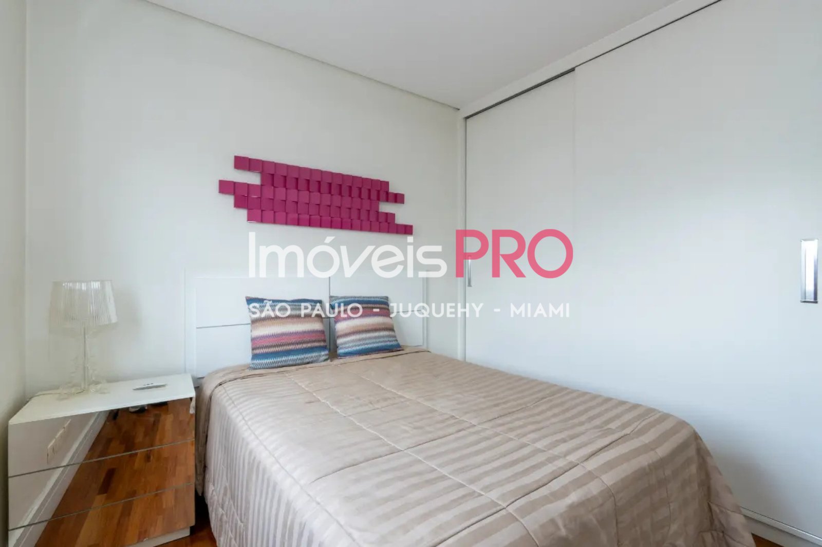 Foto :: IP38340