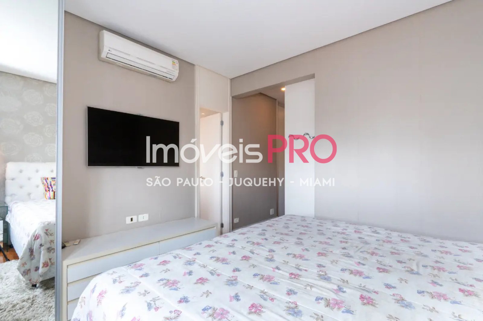 Foto :: IP38340