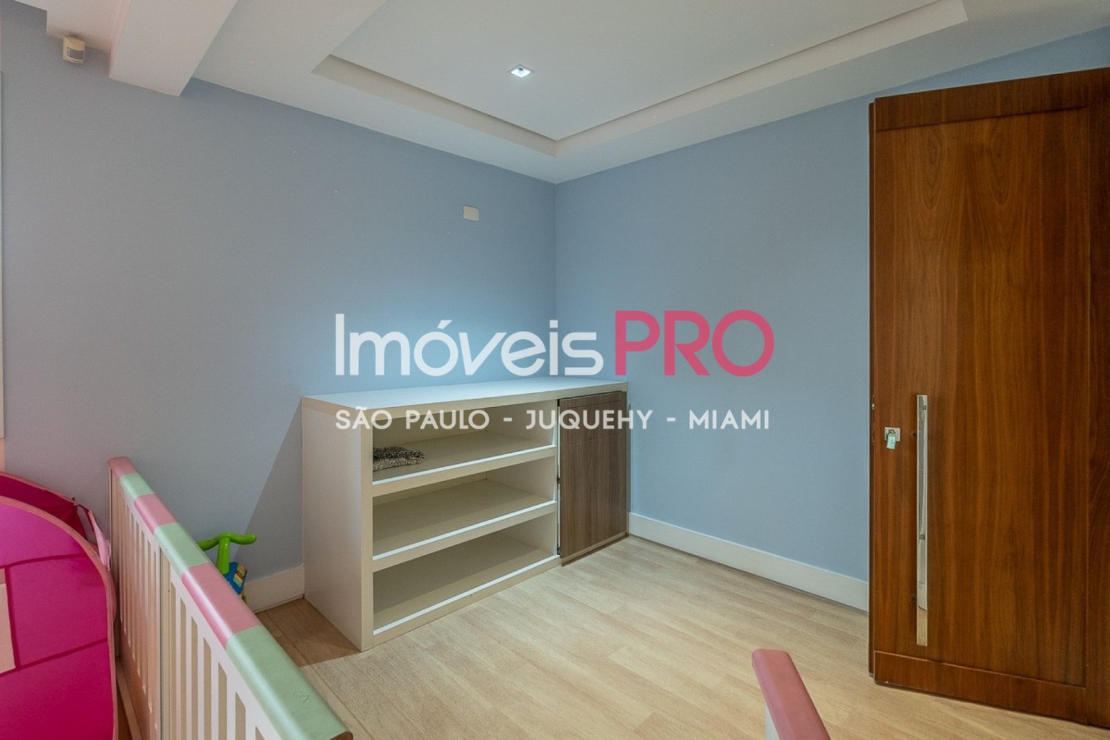 Foto :: https://assets.imoveispro.com.br/thumb/IP38340/apartamento-venda-itaim-bibi_IP38340_53_1920x1080.jpg?