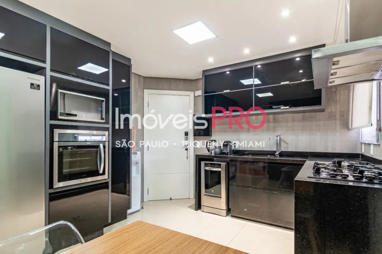 Foto :: https://assets.imoveispro.com.br/thumb/IP38345/apartamento-venda-brooklin_IP38345_47_1920x1080.jpg?